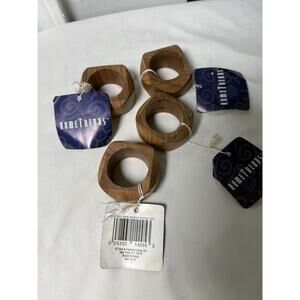 Wooden Napkin Rings Set of 4 Modern Style Brown Wood NWT